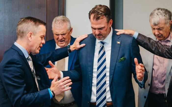 Gov Stitt: Oklahoma Is Pro-Life, Defunds Planned Parenthood; The Lord is the God of the USA Revival with Steven Andrew Restores God’s Favor!